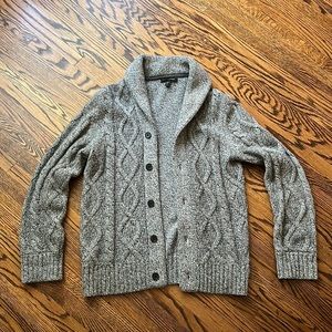 Banana republic Men’s Botton up sweater